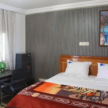 Meka Hotel Kara Екстер'єр фото